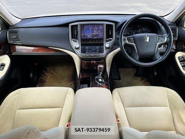 Toyota CROWN SEDAN 2013-06 8741423-1