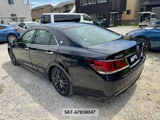 Toyota CROWN SEDAN 2015-01 8741421-16