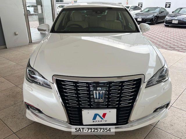 Toyota CROWN SEDAN 2018-03 8741393-13