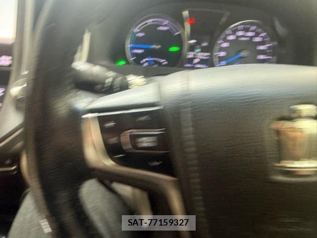 Toyota CROWN SEDAN 2013-03 8741432-17