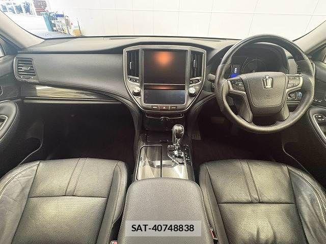 Toyota CROWN SEDAN 2013-03 8741428-1