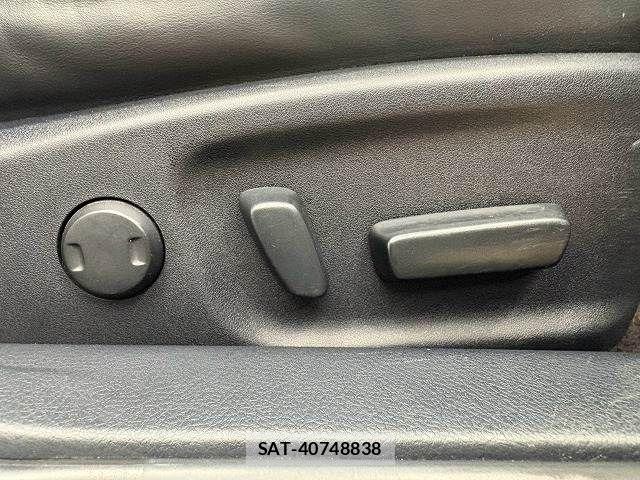 Toyota CROWN SEDAN 2013-03 8741428-5