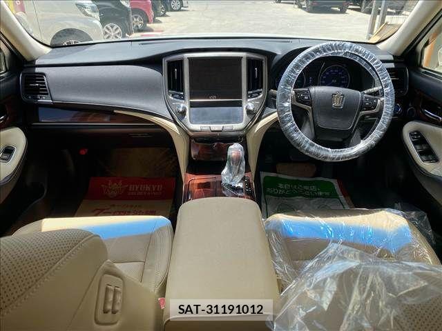 Toyota CROWN SEDAN 2013-12 8741420-2