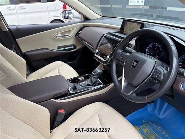 Toyota CROWN SEDAN 2018-11 8741396-13