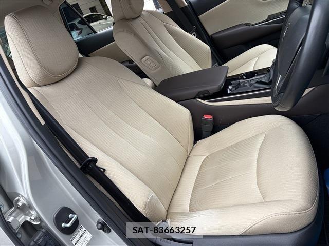 Toyota CROWN SEDAN 2018-11 8741396-14