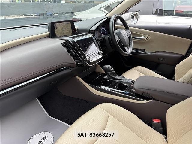 Toyota CROWN SEDAN 2018-11 8741396-15