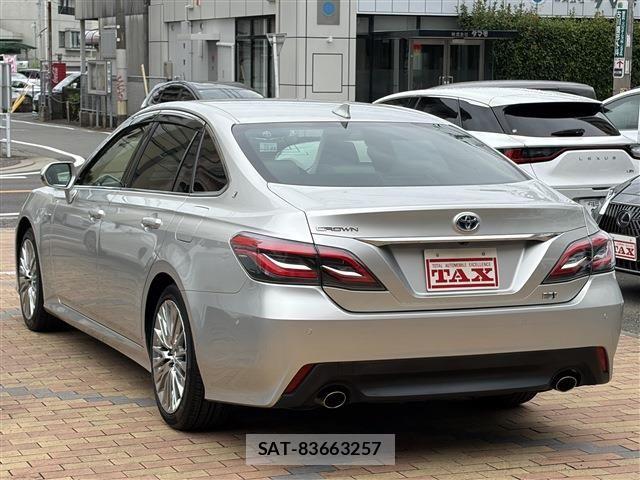 Toyota CROWN SEDAN 2018-11 8741396-4