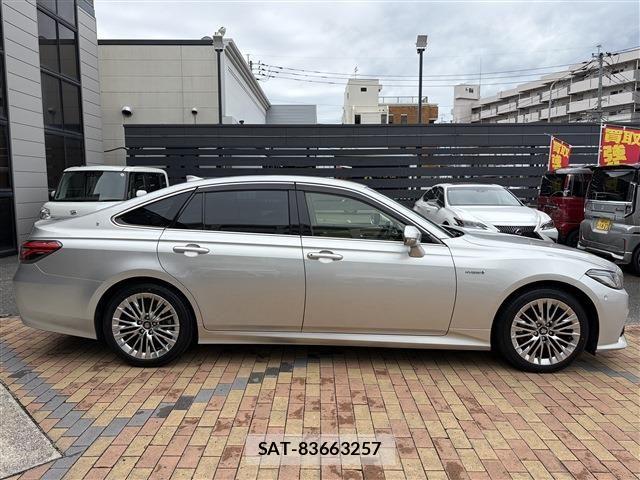 Toyota CROWN SEDAN 2018-11 8741396-6