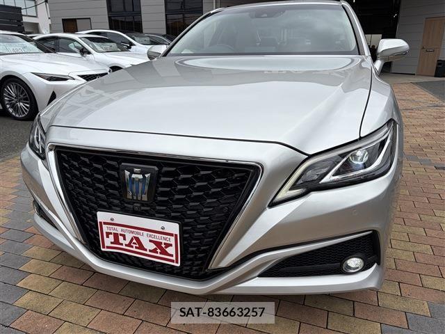 Toyota CROWN SEDAN 2018-11 8741396-8