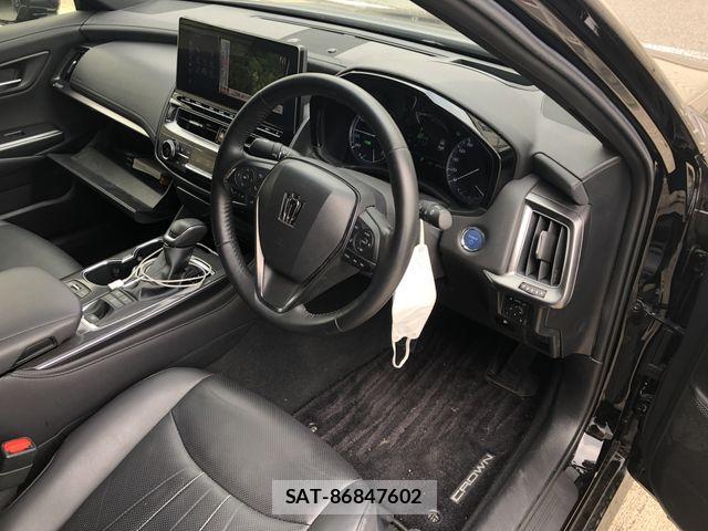 Toyota CROWN SEDAN 2023-03 8741378-1
