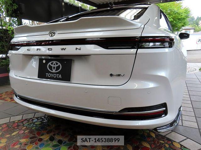 Toyota CROWN SEDAN 2026-04 8741352-1