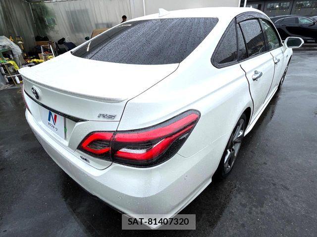 Toyota CROWN SEDAN 2019-03 8741388-19