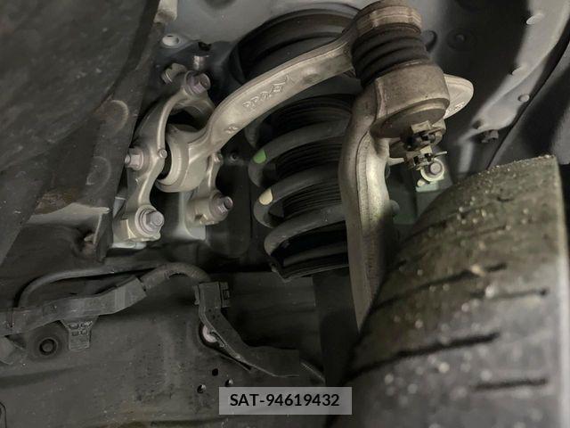 Toyota CROWN SEDAN 2018-08 8741381-17