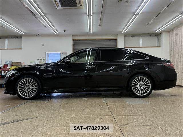 Toyota CROWN SEDAN 2021-08 8741391-19