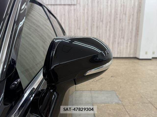 Toyota CROWN SEDAN 2021-08 8741391-24