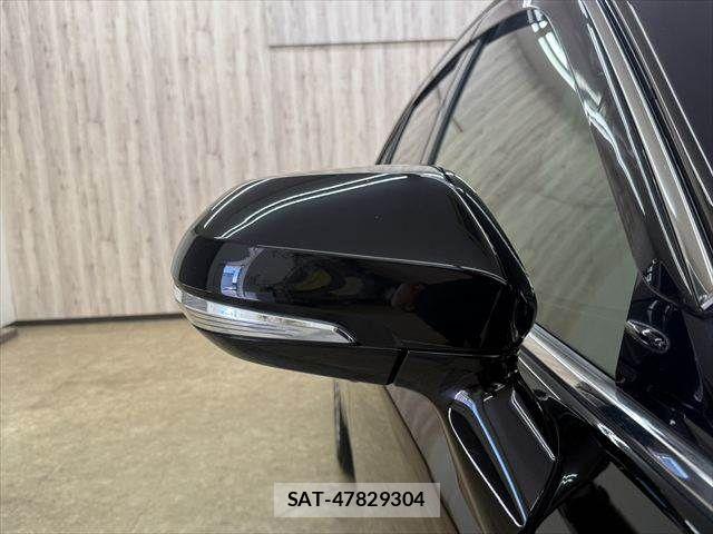 Toyota CROWN SEDAN 2021-08 8741391-25