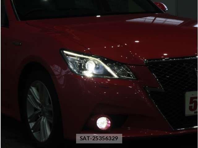 Toyota CROWN SEDAN 2013-12 8779864-11