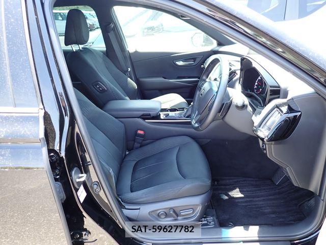 Toyota CROWN SEDAN 2019-03 8779883-17