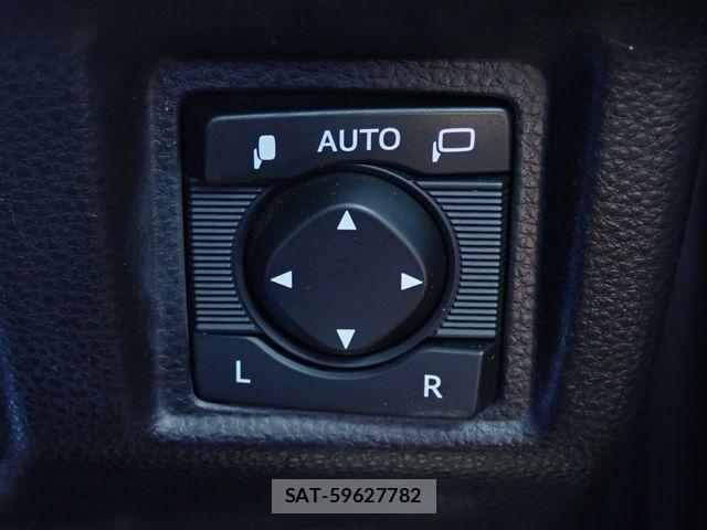 Toyota CROWN SEDAN 2019-03 8779883-21