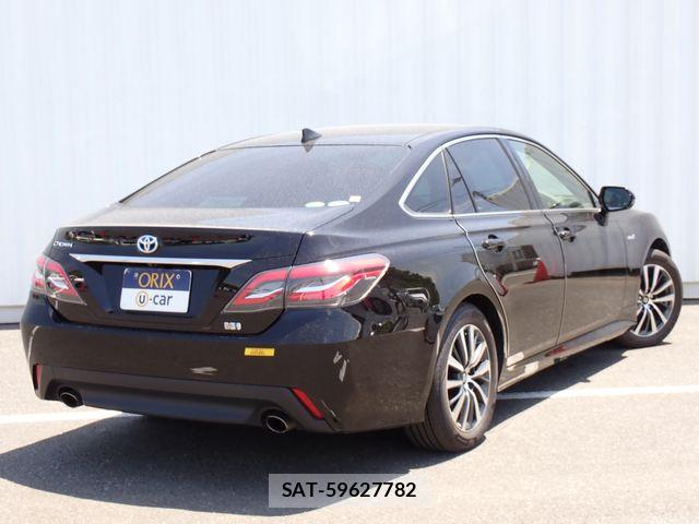 Toyota CROWN SEDAN 2019-03 8779883-2