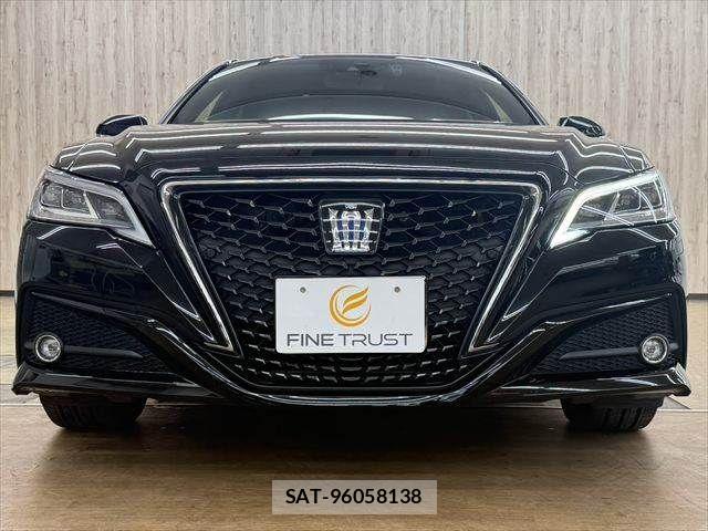 Toyota CROWN SEDAN 2020-04 8779884-13