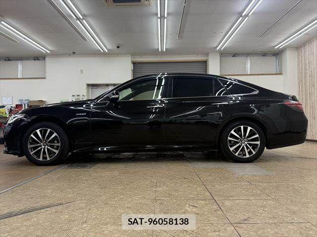 Toyota CROWN SEDAN 2020-04 8779884-19