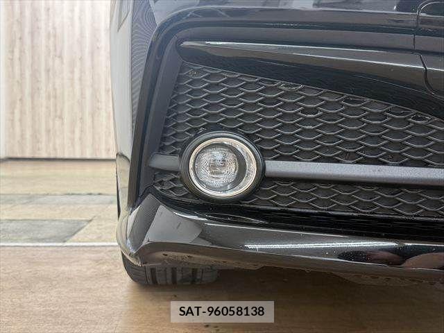 Toyota CROWN SEDAN 2020-04 8779884-21
