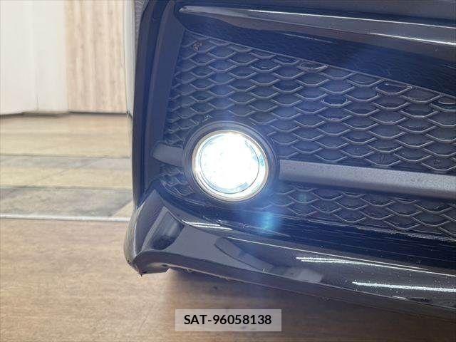 Toyota CROWN SEDAN 2020-04 8779884-28