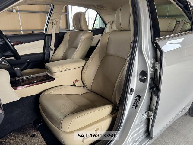Toyota CROWN SEDAN 2013-10 8779887-10
