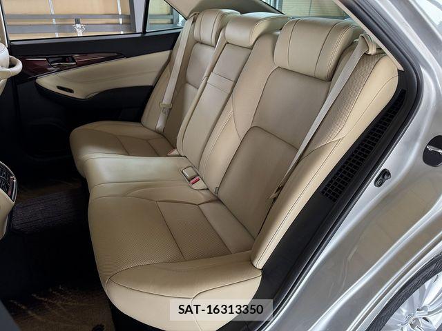 Toyota CROWN SEDAN 2013-10 8779887-11