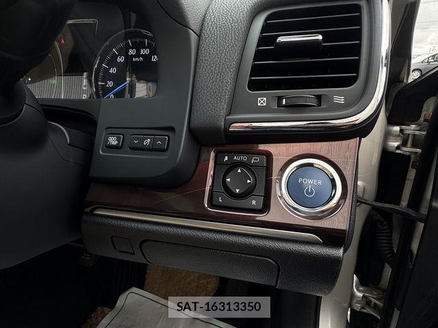 Toyota CROWN SEDAN 2013-10 8779887-17