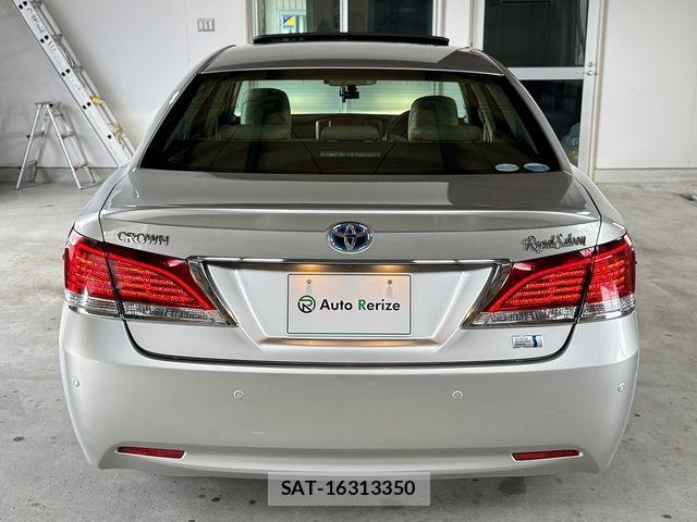 Toyota CROWN SEDAN 2013-10 8779887-20