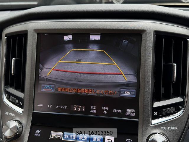 Toyota CROWN SEDAN 2013-10 8779887-24
