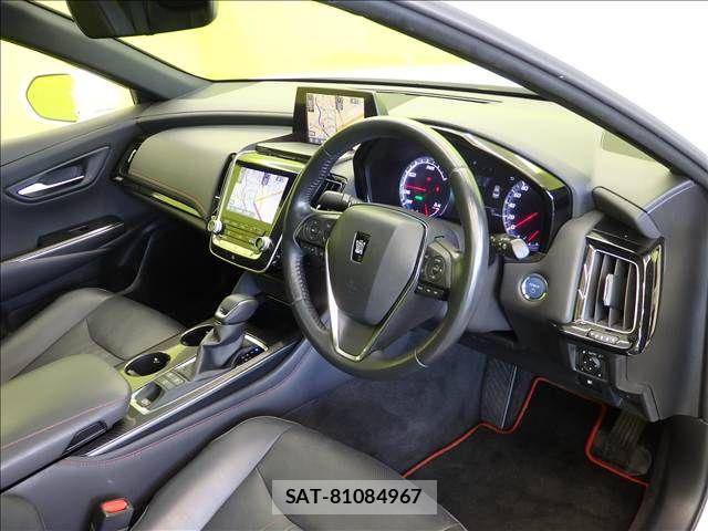 Toyota CROWN SEDAN 2020-07 8779861-18