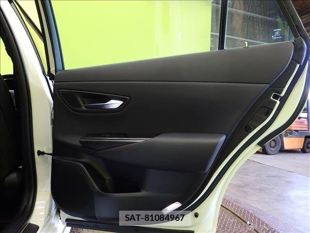Toyota CROWN SEDAN 2020-07 8779861-24