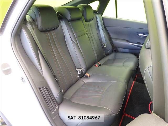 Toyota CROWN SEDAN 2020-07 8779861-25