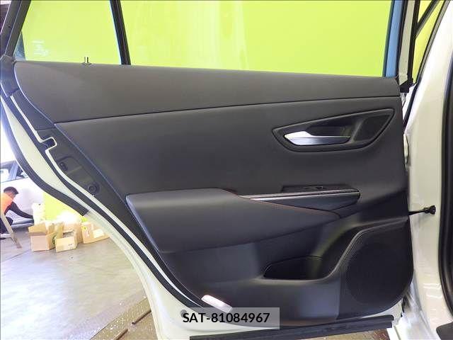 Toyota CROWN SEDAN 2020-07 8779861-28