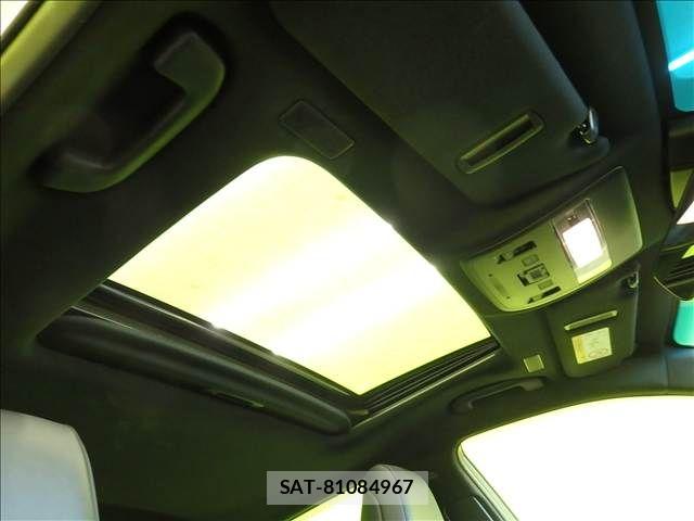 Toyota CROWN SEDAN 2020-07 8779861-6