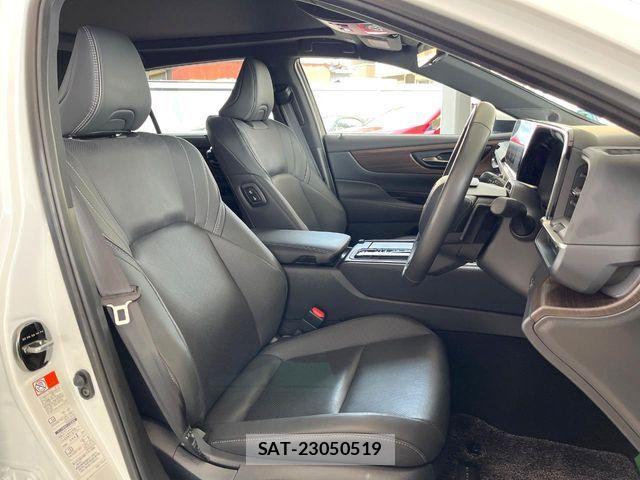 Toyota CROWN SEDAN 2024-01 8779859-8
