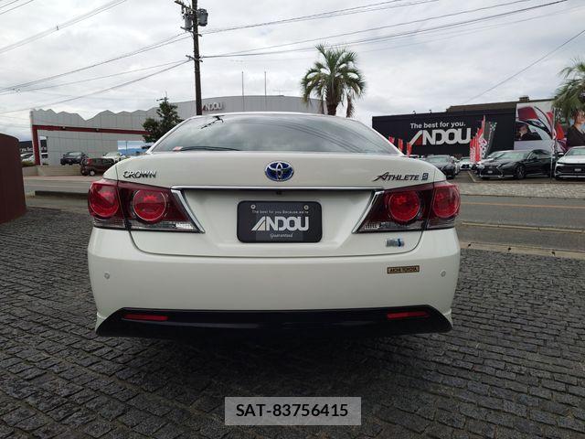 Toyota CROWN SEDAN 2015-10 8779865-6