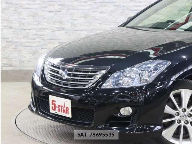 Toyota CROWN SEDAN 2009-11 8779892-11