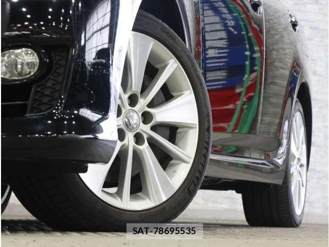 Toyota CROWN SEDAN 2009-11 8779892-13