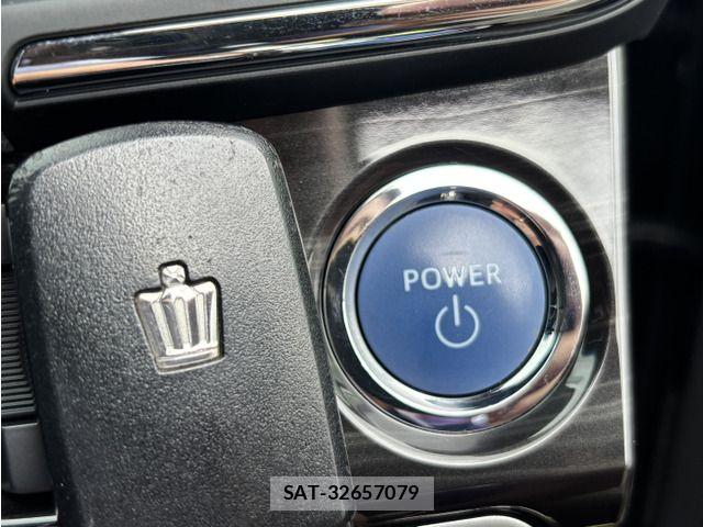 Toyota CROWN SEDAN 2016-08 8779888-10