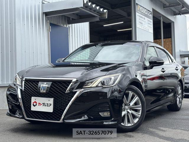 Toyota CROWN SEDAN 2016-08 8779888-18