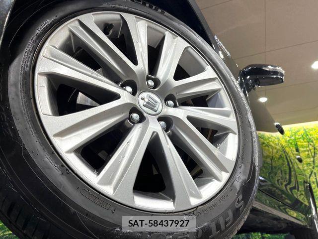 Toyota CROWN SEDAN 2018-08 8779866-12