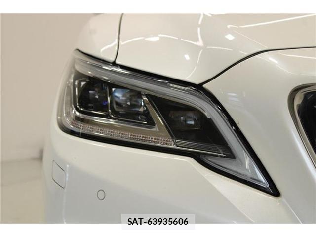 Toyota CROWN SEDAN 2018-06 8779875-16