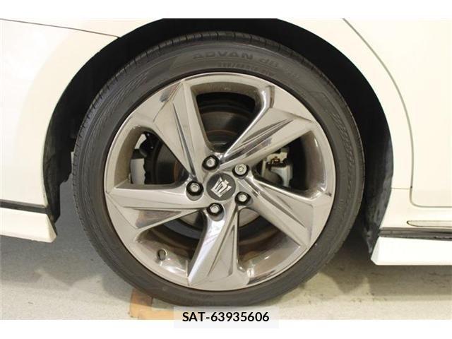 Toyota CROWN SEDAN 2018-06 8779875-22