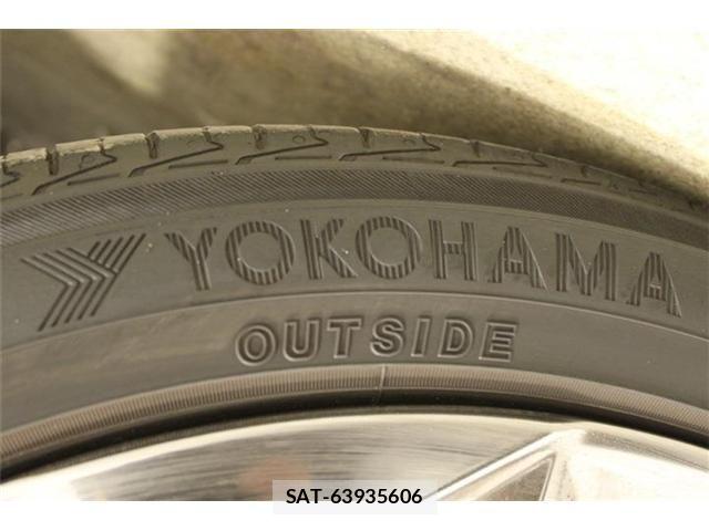 Toyota CROWN SEDAN 2018-06 8779875-25
