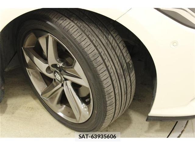 Toyota CROWN SEDAN 2018-06 8779875-27