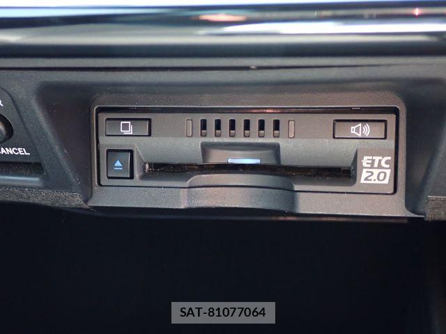 Toyota CROWN SEDAN 2020-10 8779863-9